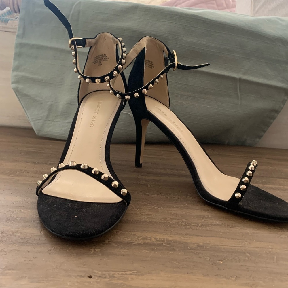 Marc Fisher studded strappy heels size 9 - Picture 2 of 6